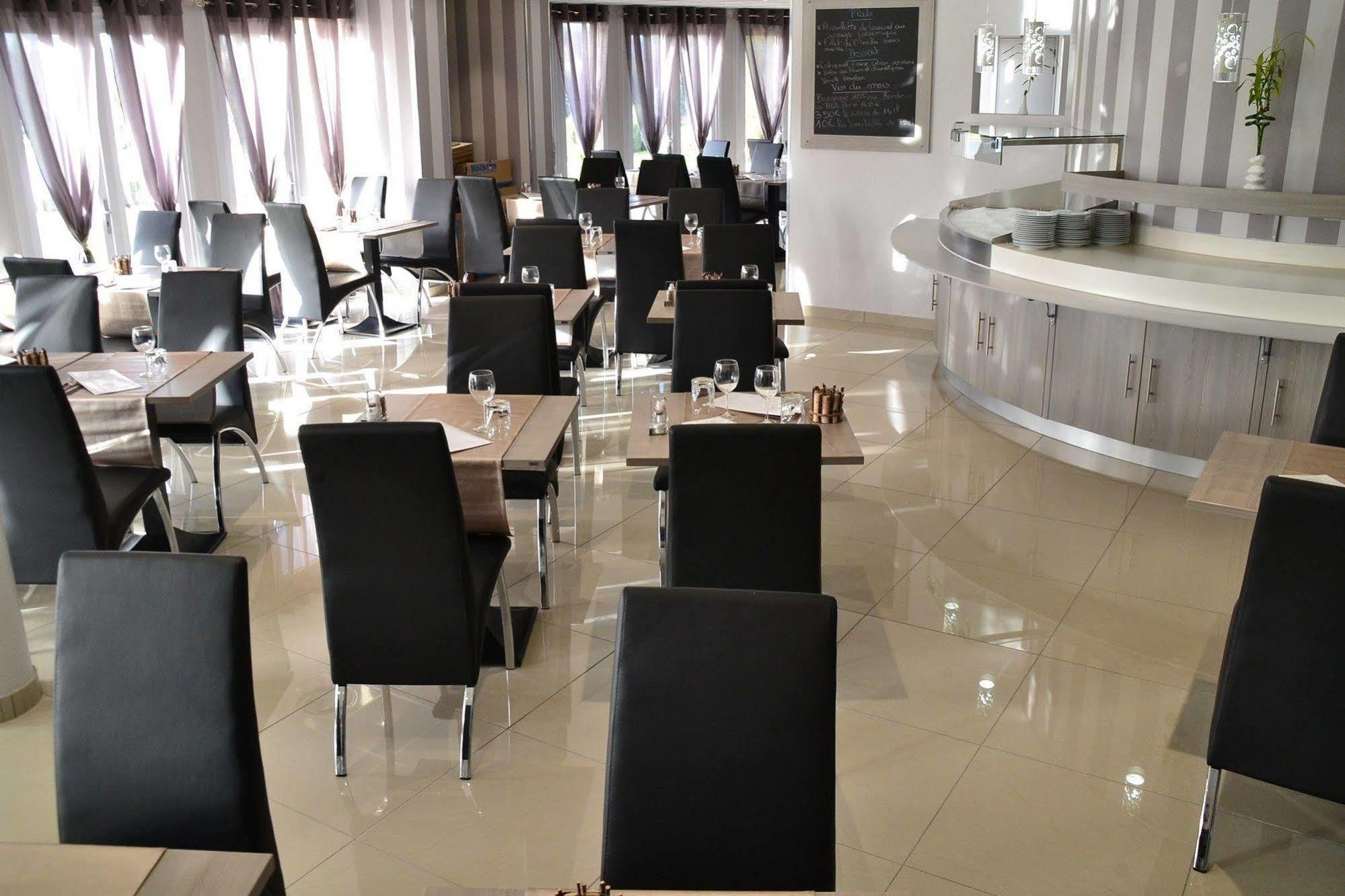 Hotel Le Pavillon De Saint-Lo - Anciennement Lunotel Εξωτερικό φωτογραφία
